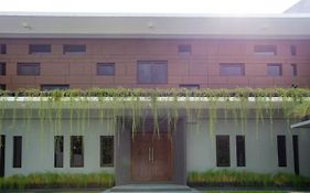 Reddoorz Plus Near Jiexpo Kemayoran